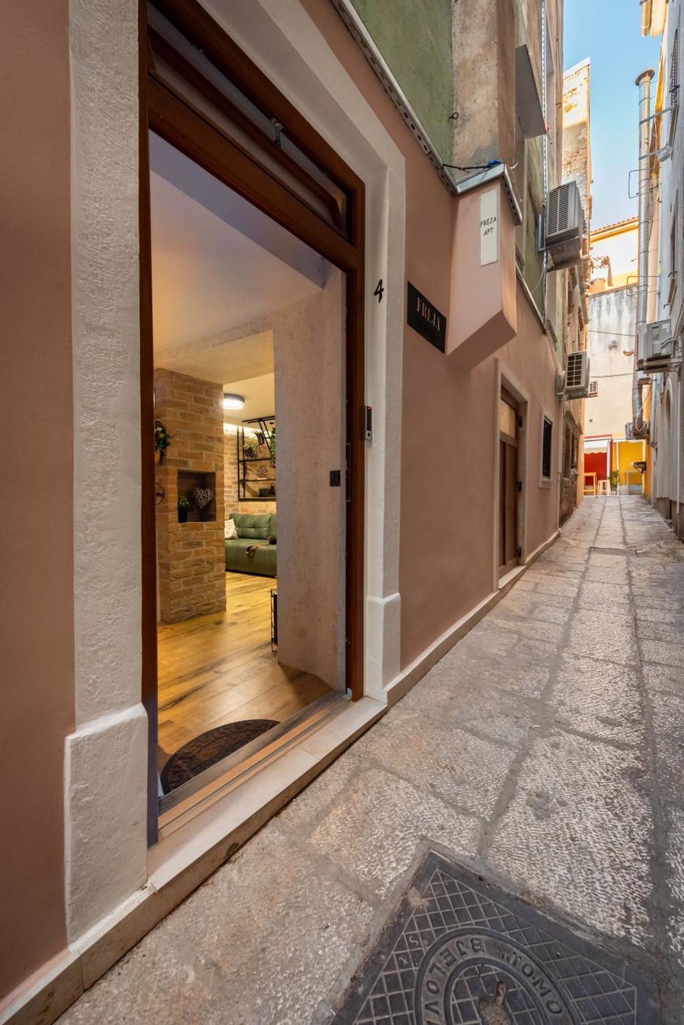 Freja- Luxury Studio Apartment Old Town Zadar Center Zewnętrze zdjęcie